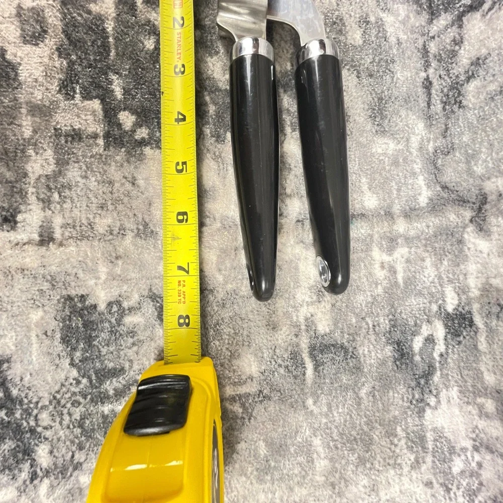 KitchenAid Black Garlic Press Professional Home Chef Kitchen Gadget Tool